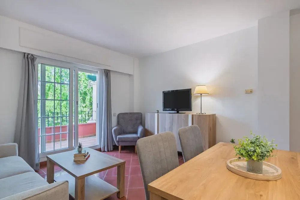2-bedroom Beachfront Apartment