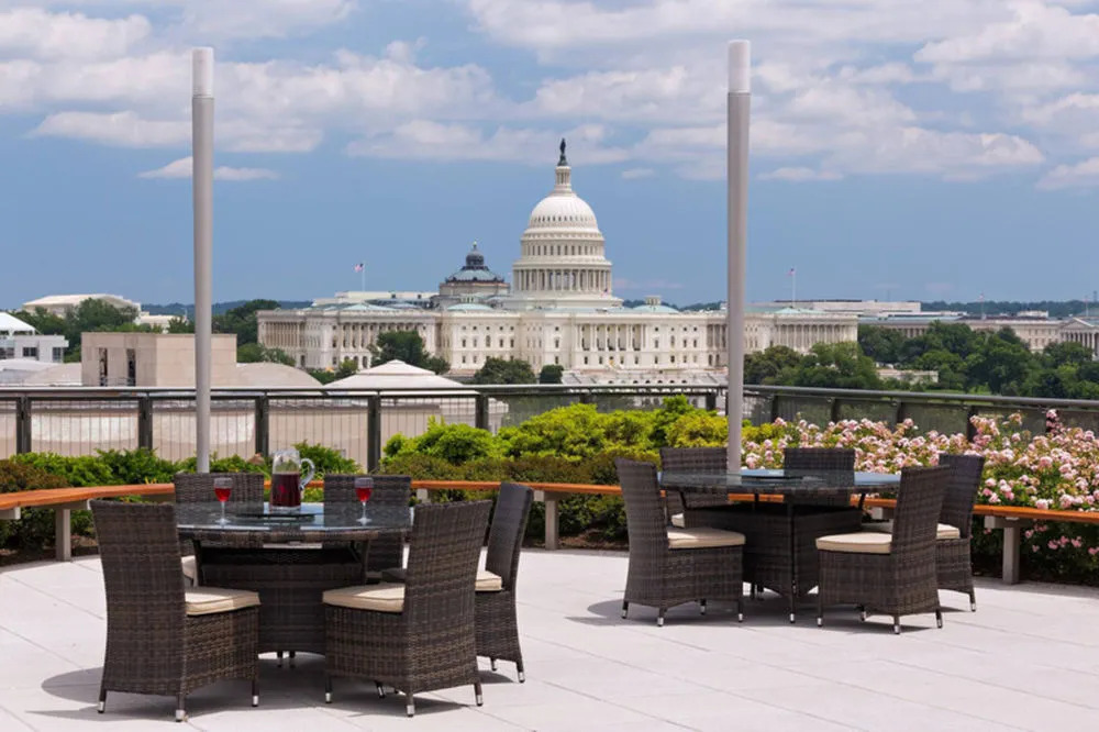 Newseum Residences At Penn Ave Execustay