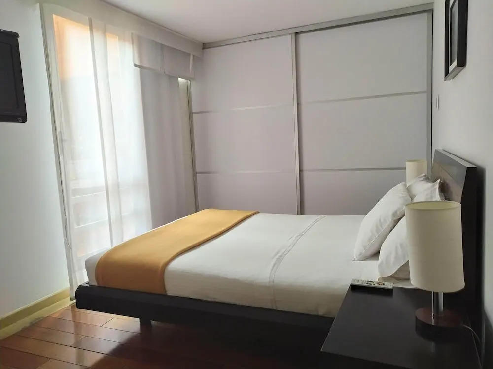 Prisma Suites Chico 94