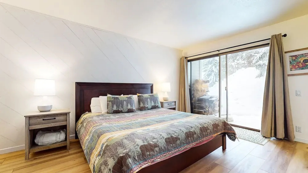 Snowcreek I 82 Spacious Yet Cozy Condo with Private Washer Dryer by RedAwning