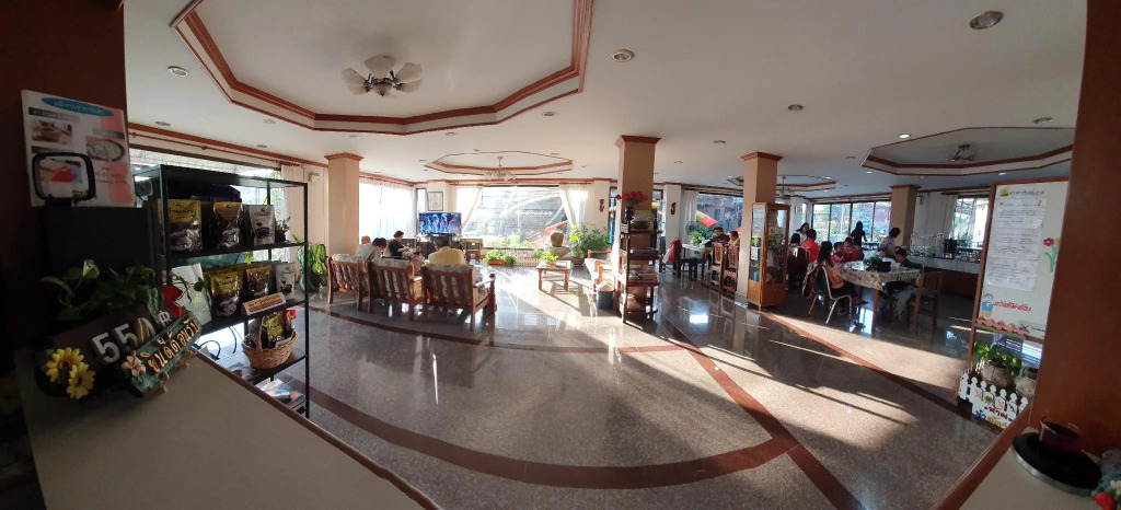Ritzy House Hotel