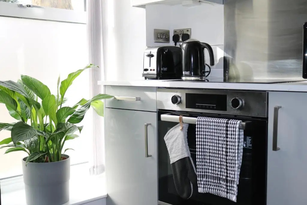 1 George House, Wolverhampton - Studio Apartment