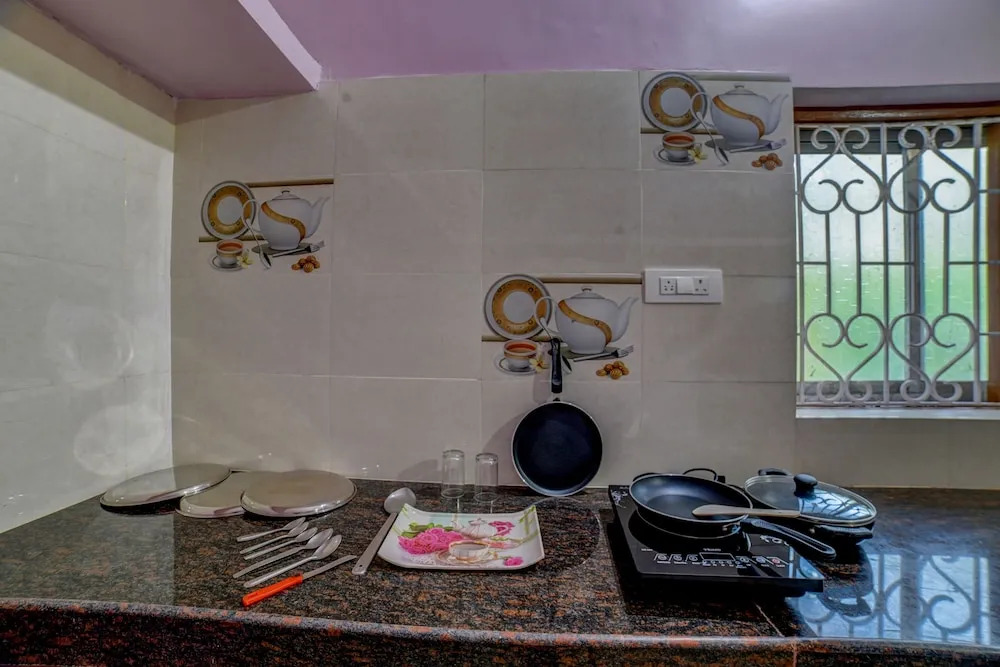 OYO 19884 Home Enticing 2BHK Mandrem