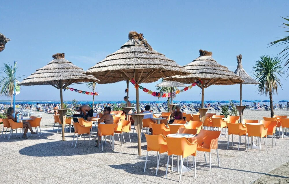 Amazing Apartment in Albarella With