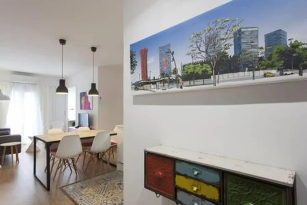 Designer Apt Near Fira Balcony 5PP Wifi Smart TV by Myrentalhost