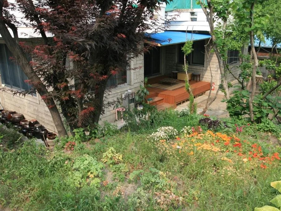 Poet Guesthouse