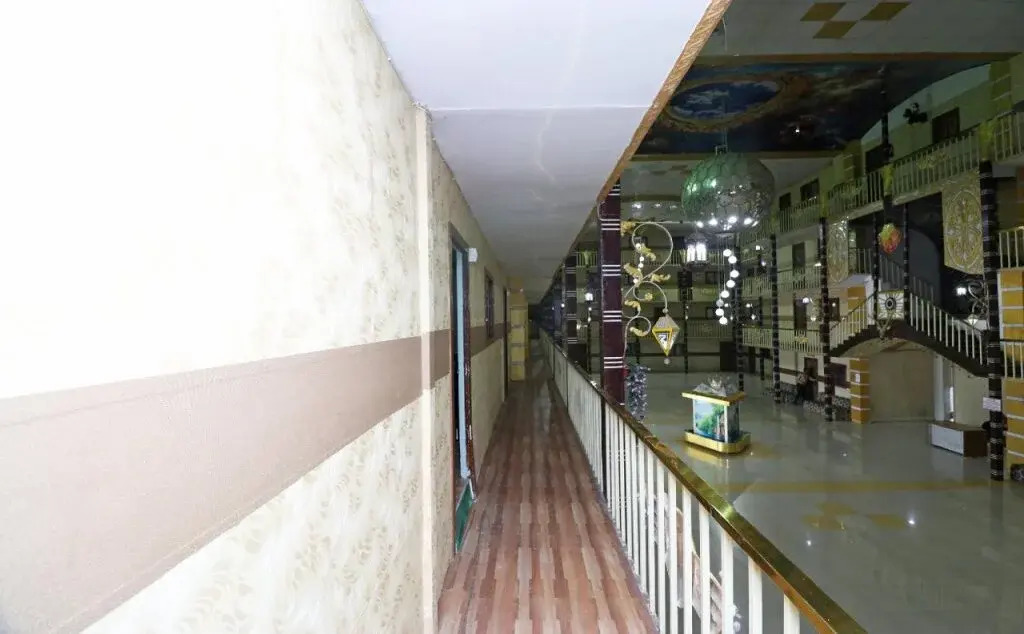 OYO 23419 People's Club