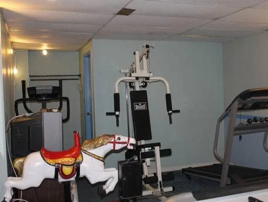 Advantage Inn