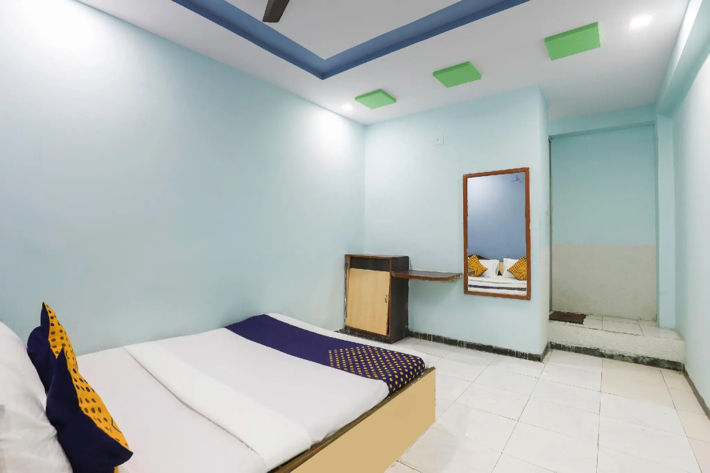 SPOT ON 66277 Hotel Sarovar Guest House
