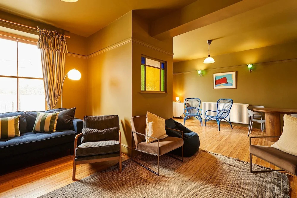 Host Stay - Mulgrave House