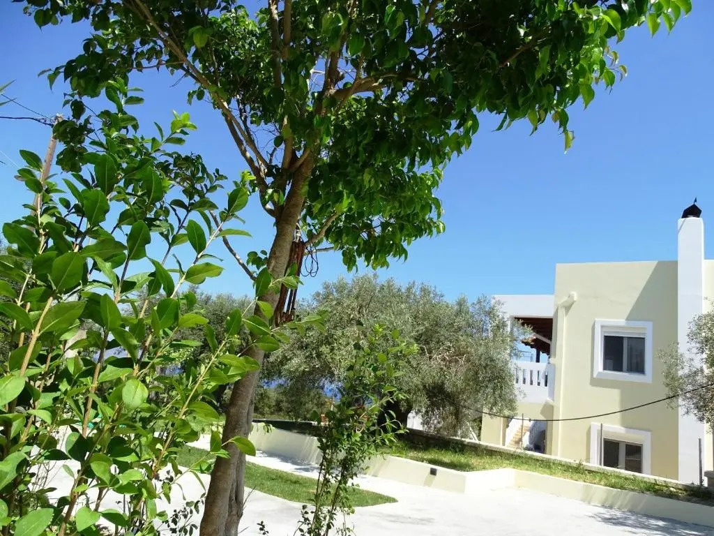 Lyrids Apartments