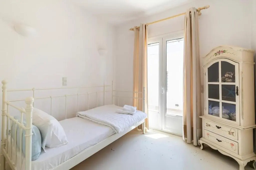 Petra House Kea 12776742