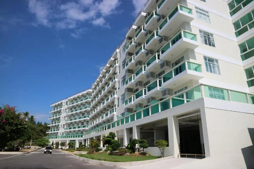 Amazing modern Studio Apartment with full furnishing & private beach