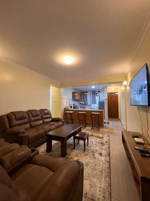 Lux Suites Kipande Family Apartments