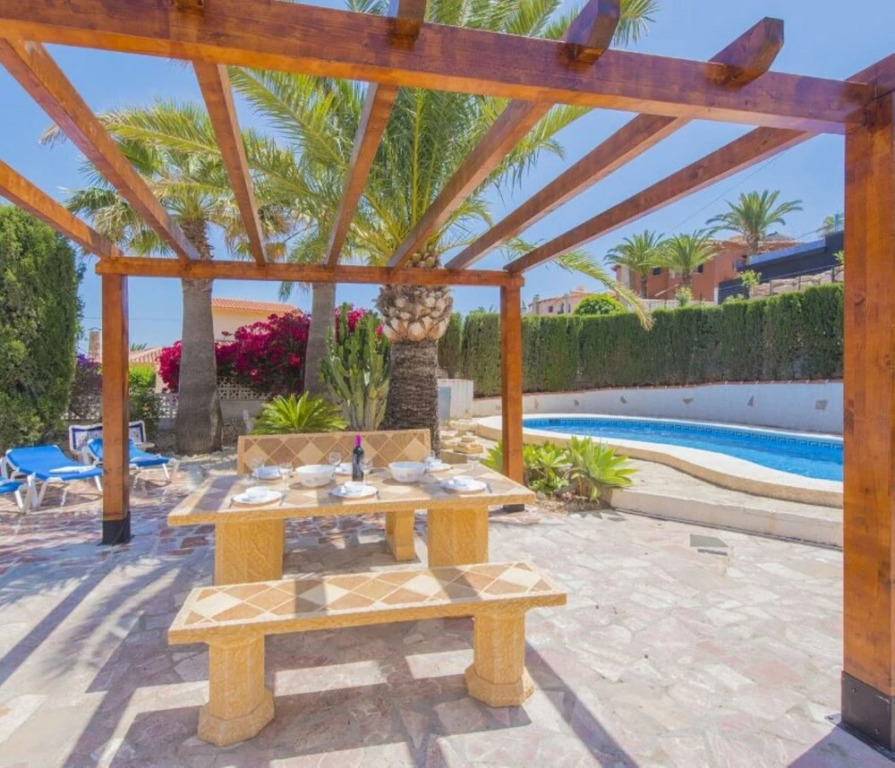 Villa - 4 Bedrooms with Pool and WiFi - 106418