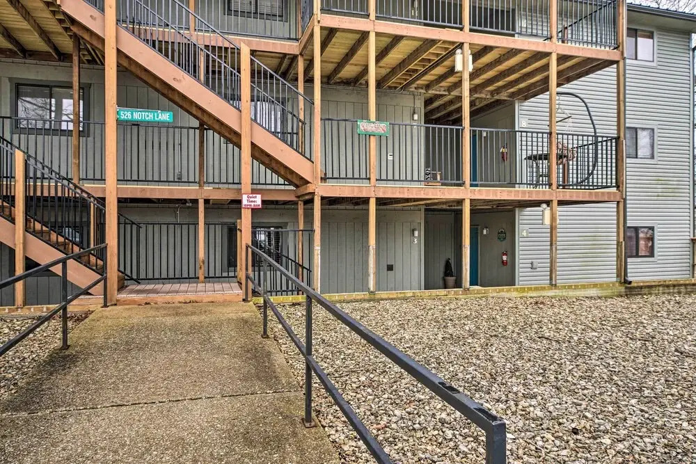 2 Mi to Silver Dollar City: Reed Springs Condo