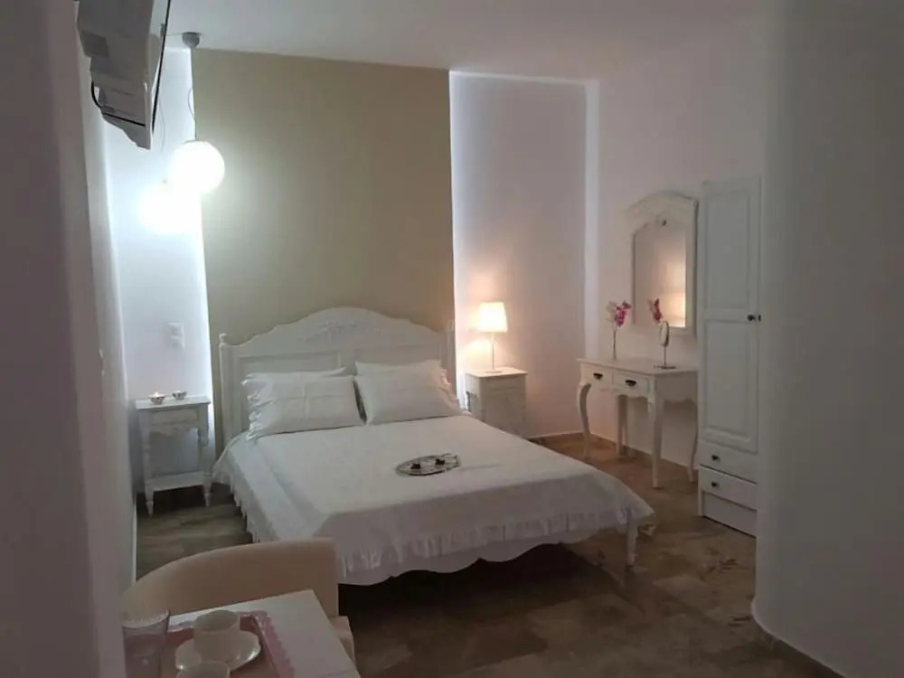 Eleana Studios