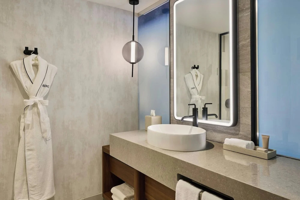 Отель The REMI., Scottsdale, Autograph Collection