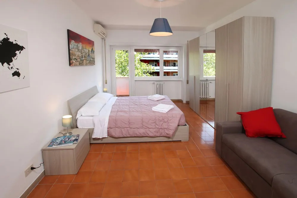 Floriana Home