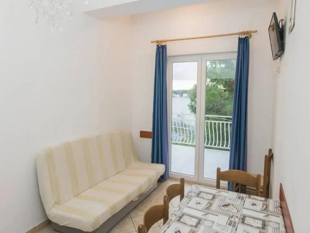 Apartment in Brodarica Near Beach Gaj