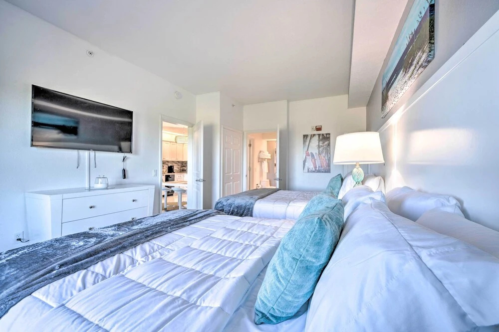 Orlando Family Condo ~ 9 Mi to Magic Kingdom!