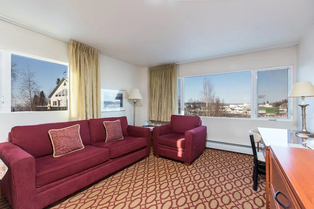 Anchorage Grand Hotel