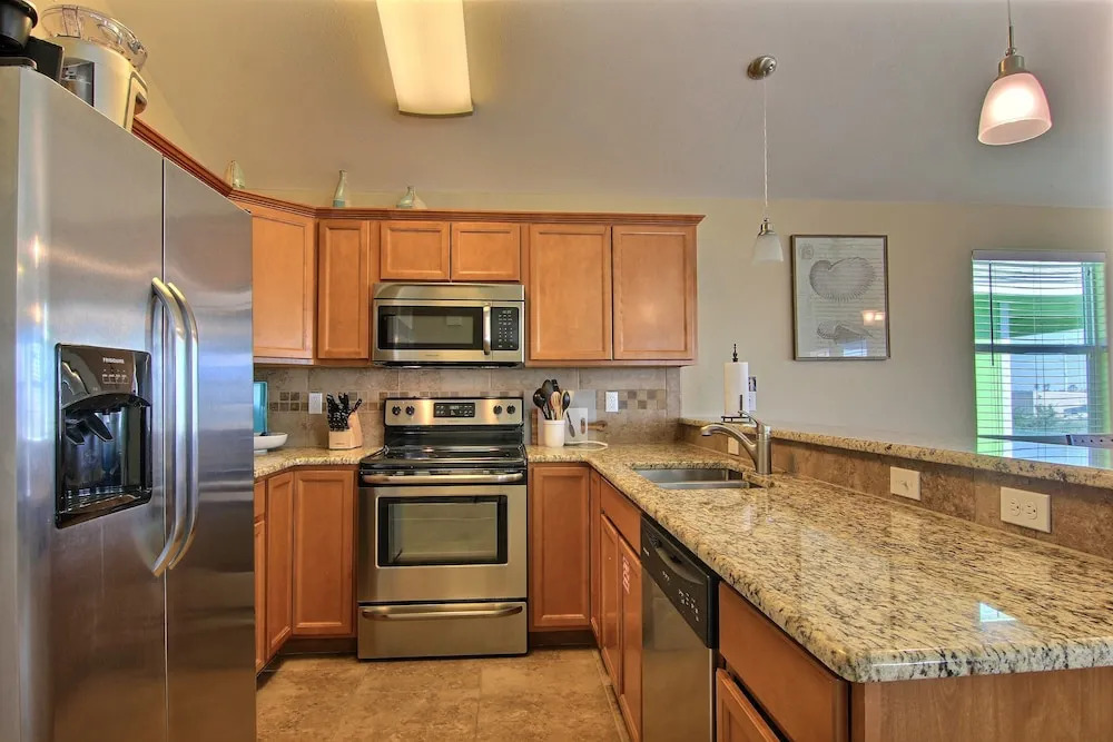 Wait-N-Sea 3Br Home