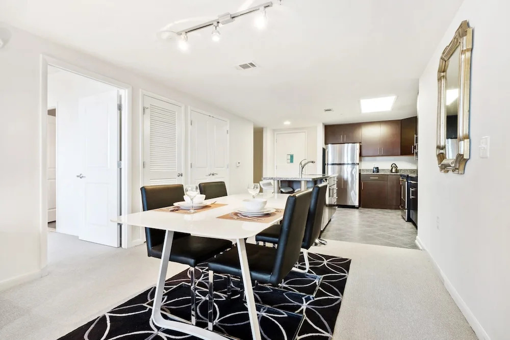 Bluebird Suites at Mt. Vernon Triangle