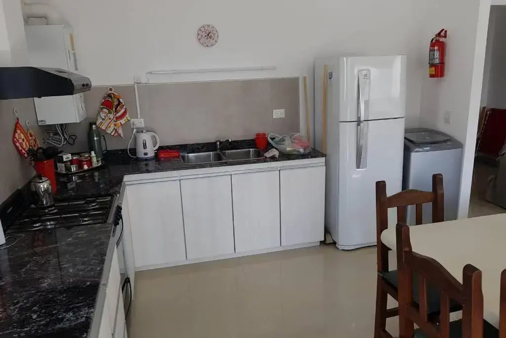 Departamento en Puerto Madryn 5° P céntrico a 150 mts del mar con cochera