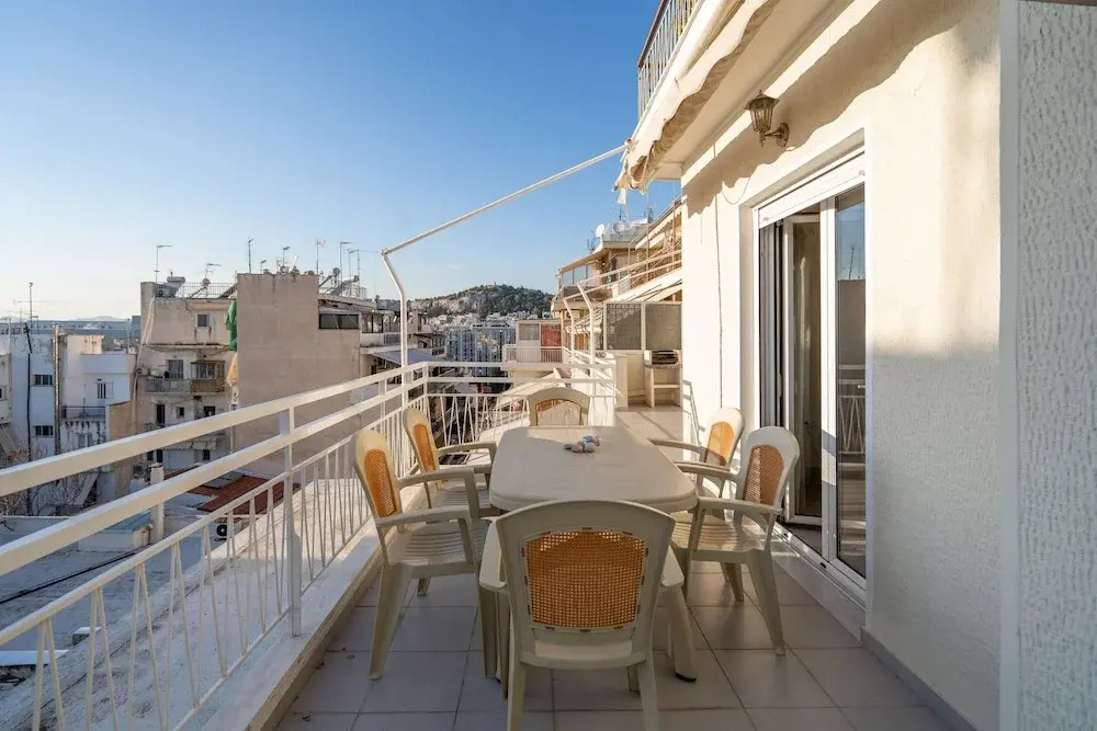 Fotomara sunny and colourful apartment with view