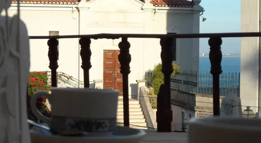 Lisbon Lovely Flat With Balcony