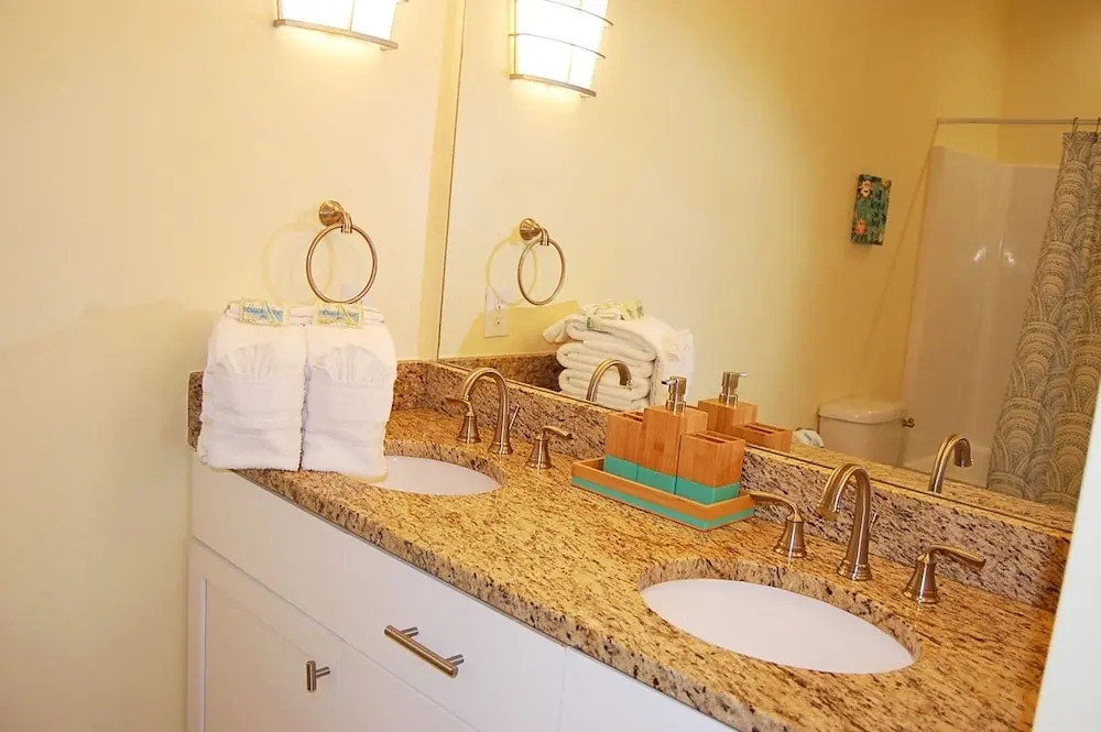Beach Life 1A Three Bedroom Condo