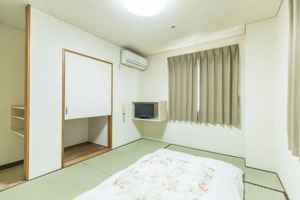 OYO Business Hotel Kaigansou Gamagori