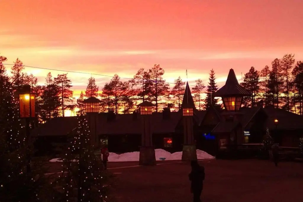 Arctic Circle Luxury House - next to Santas Village