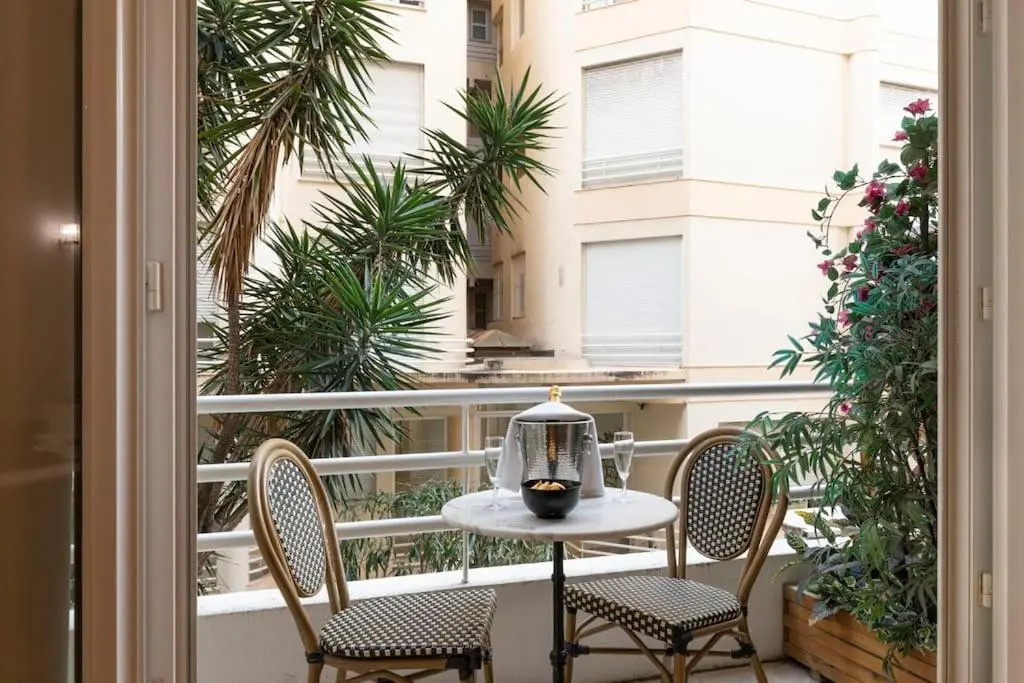 Promenade, 2pièces chic et clim avec terrasse