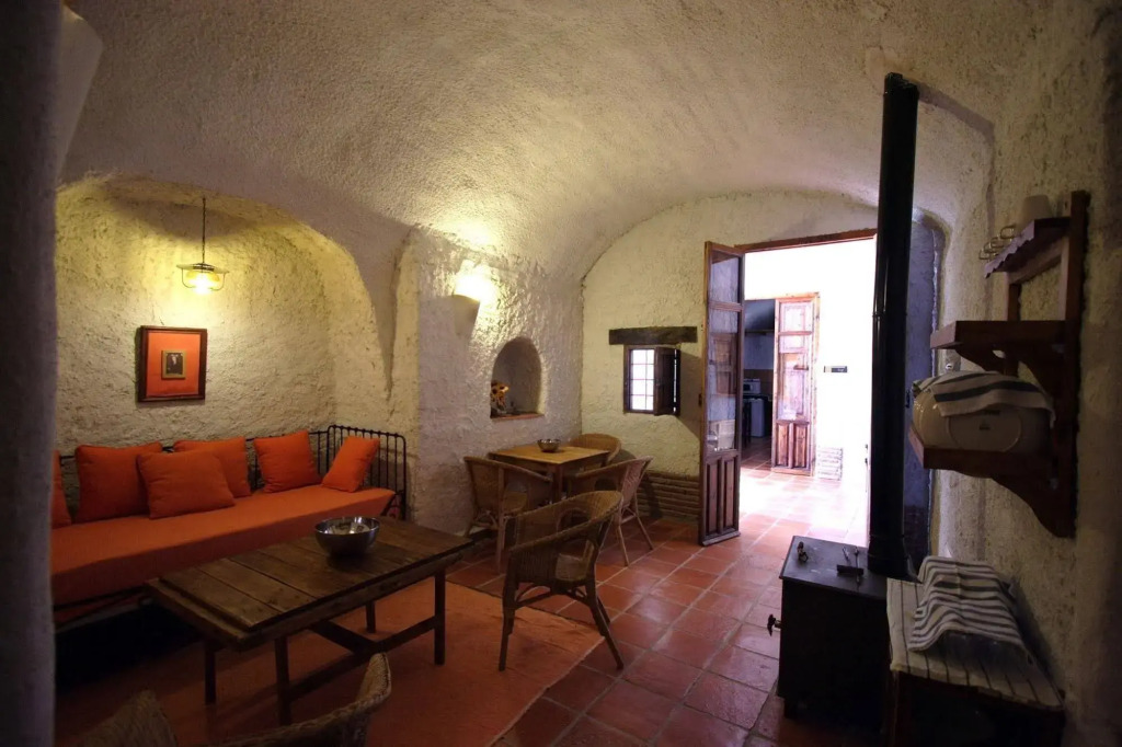 Casas Cueva y Cortijo La Tala en Guadix
