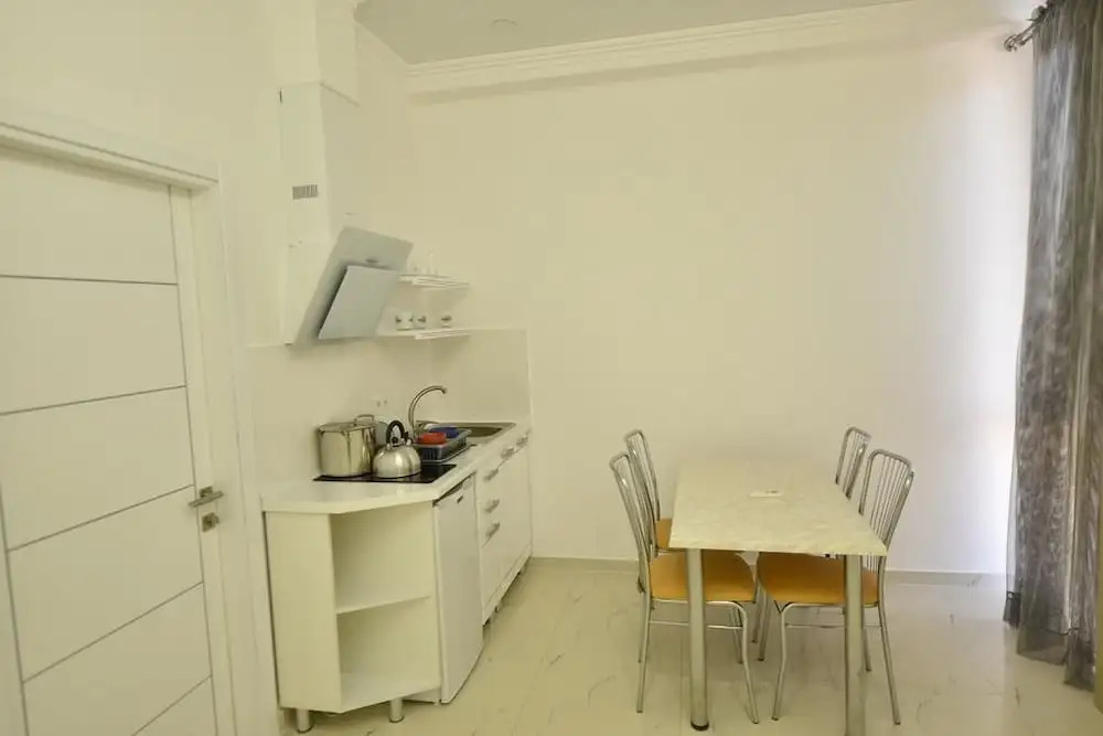 Hotel Chernomorskiy