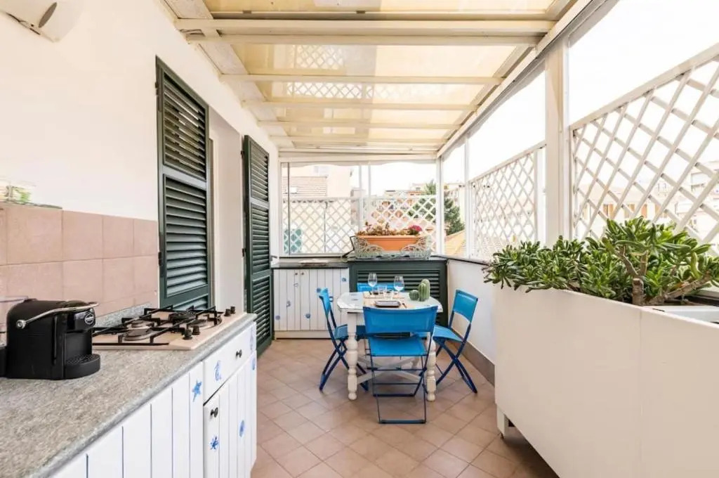 Suite in Centro Storico a Loano con GARAGE