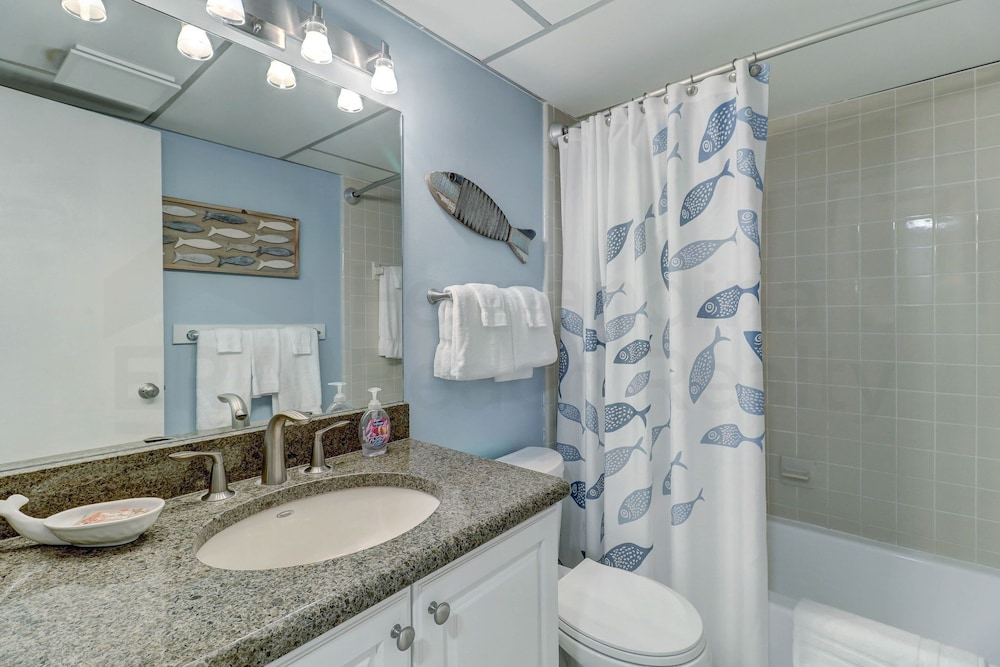 108 Amelia by the Sea