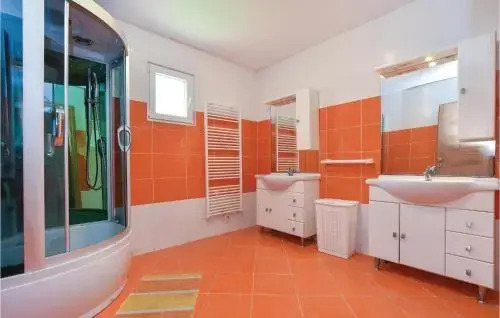 Amazing Home In Kastel Sucurac