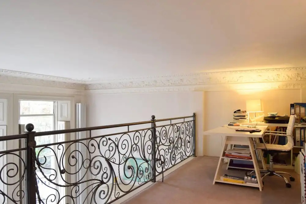 Elegant 1 Bedroom Mezzanine Overlooking Square