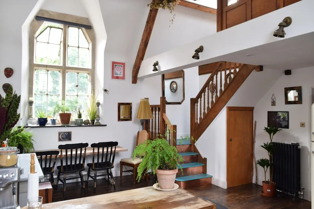 2 Bedroom Mezzanine In Clapham