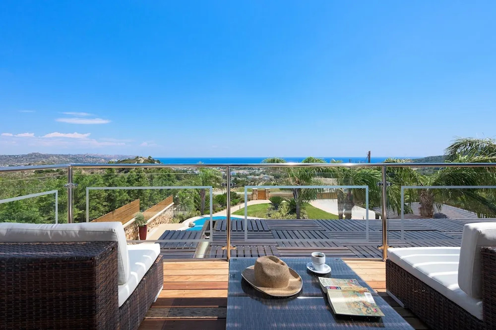 Quinn Hill Luxury Villa