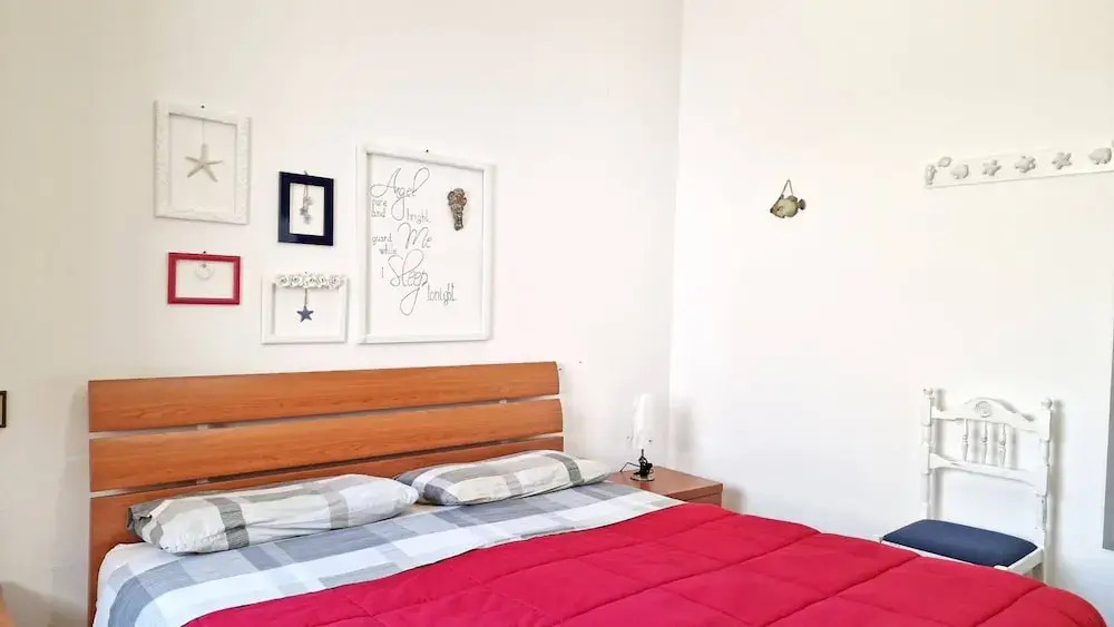Villa Fede - 3 Bedrooms 2 Bathrooms air Conditioning by the sea