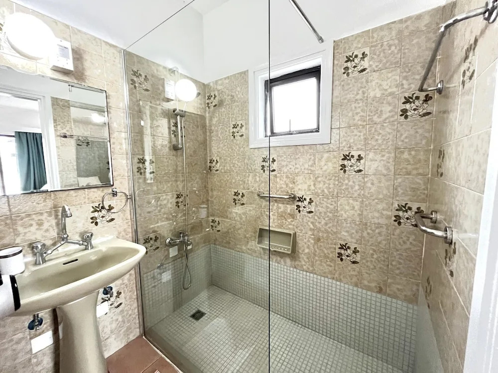 79 AN - Stay Nissi Chrysland Studio 110
