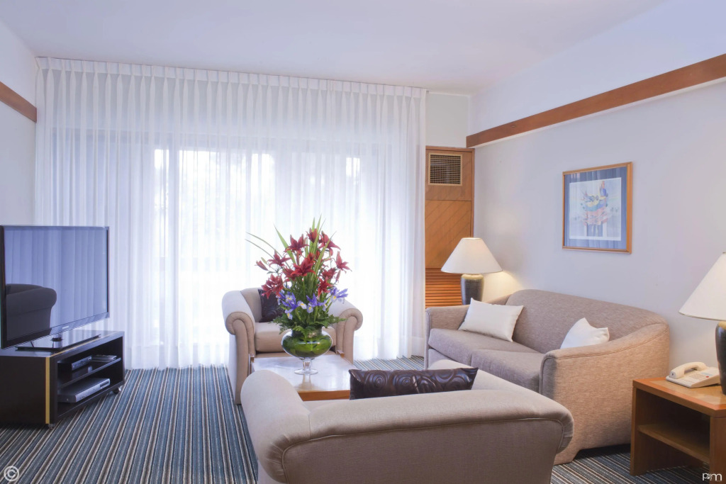 Sonesta Hotel El Olivar