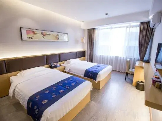 Lingxiu Theme Hotel (Ma'anshan East Station Olympic Sports Center Branch)