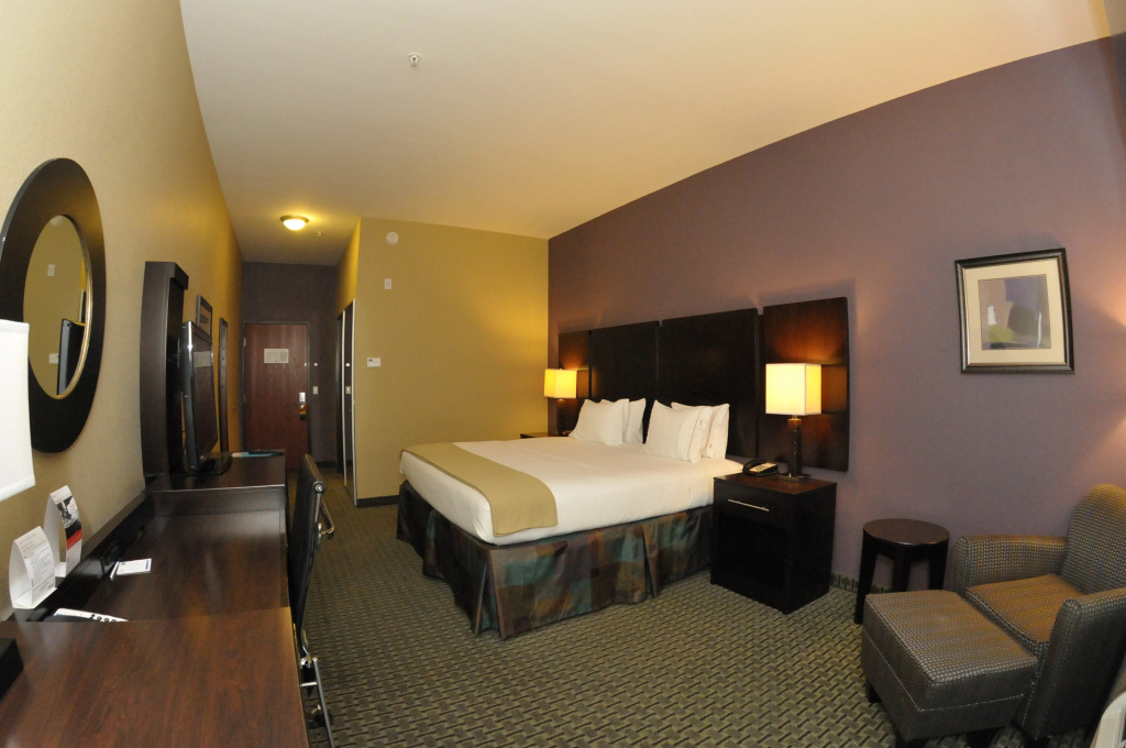 Holiday Inn Express Baton Rouge North by IHG