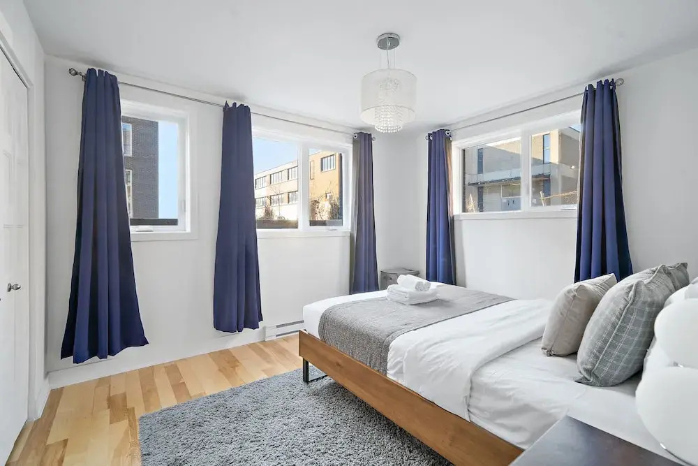 2251 Rue Lespérance