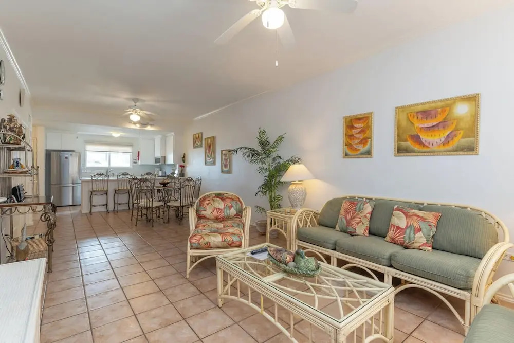 2-story Condo Next to Beach w/ Ocean Views!